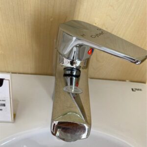 Vòi nóng lạnh Lavabo CB 205